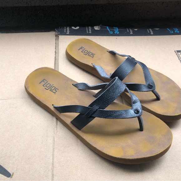 Flojos Women's Black Leather Priya Flip-Flop Sandals Size 9.5 - Picture 10 of 12